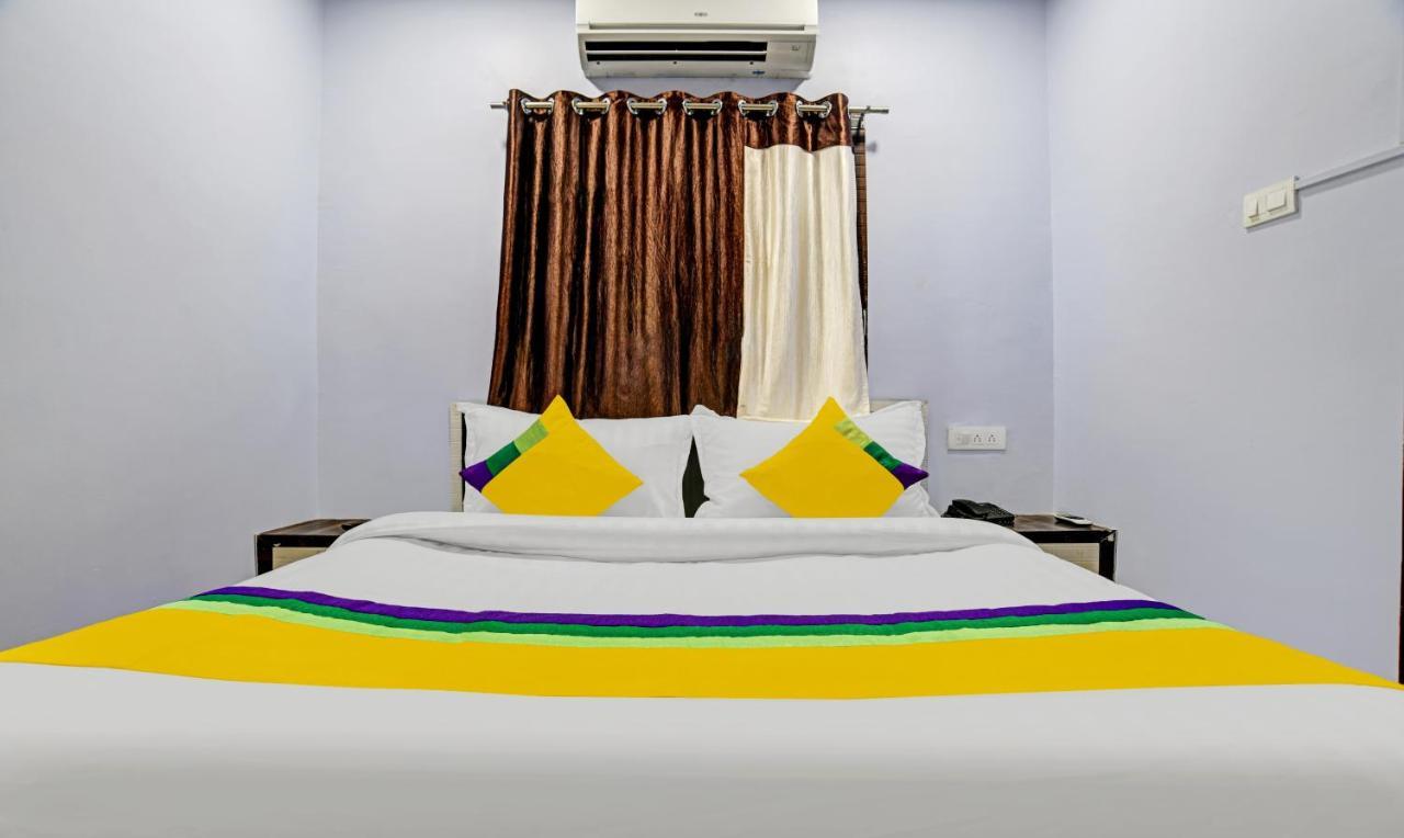 Itsy By Treebo - Utsav Inn Indaur Exteriér fotografie
